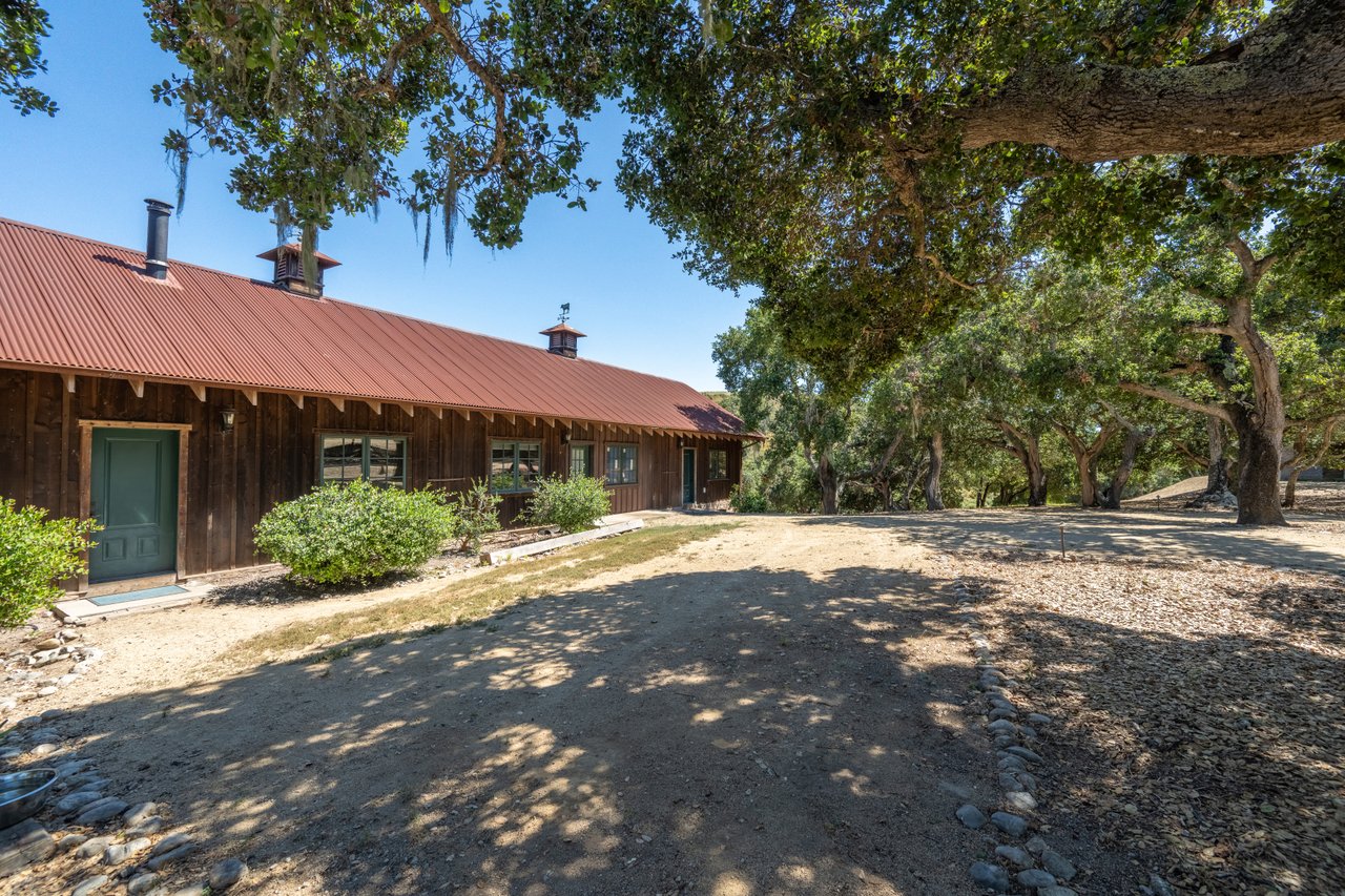 Secluded Quintana Ranch Retreat