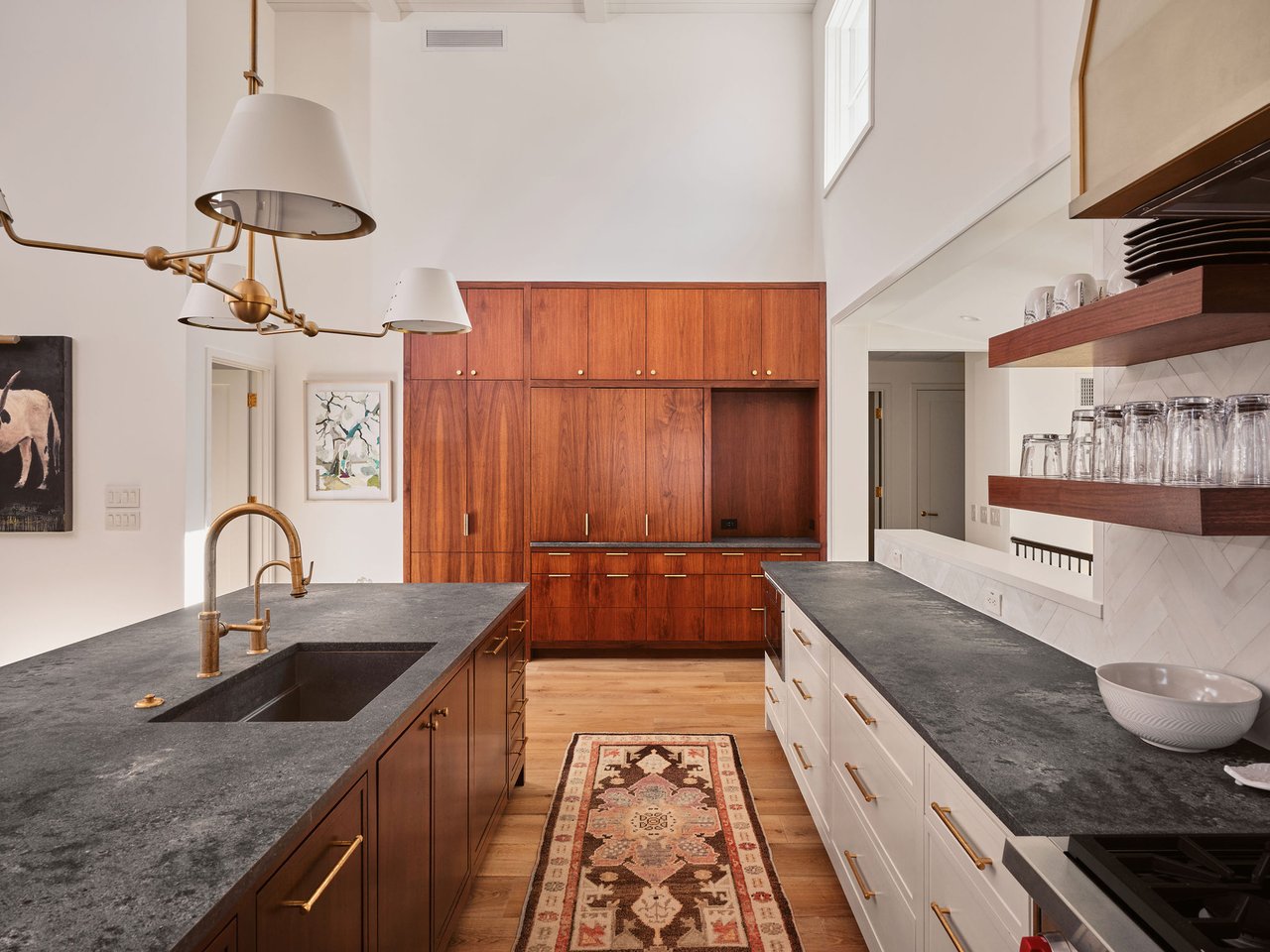 3016 Edgewater Drive