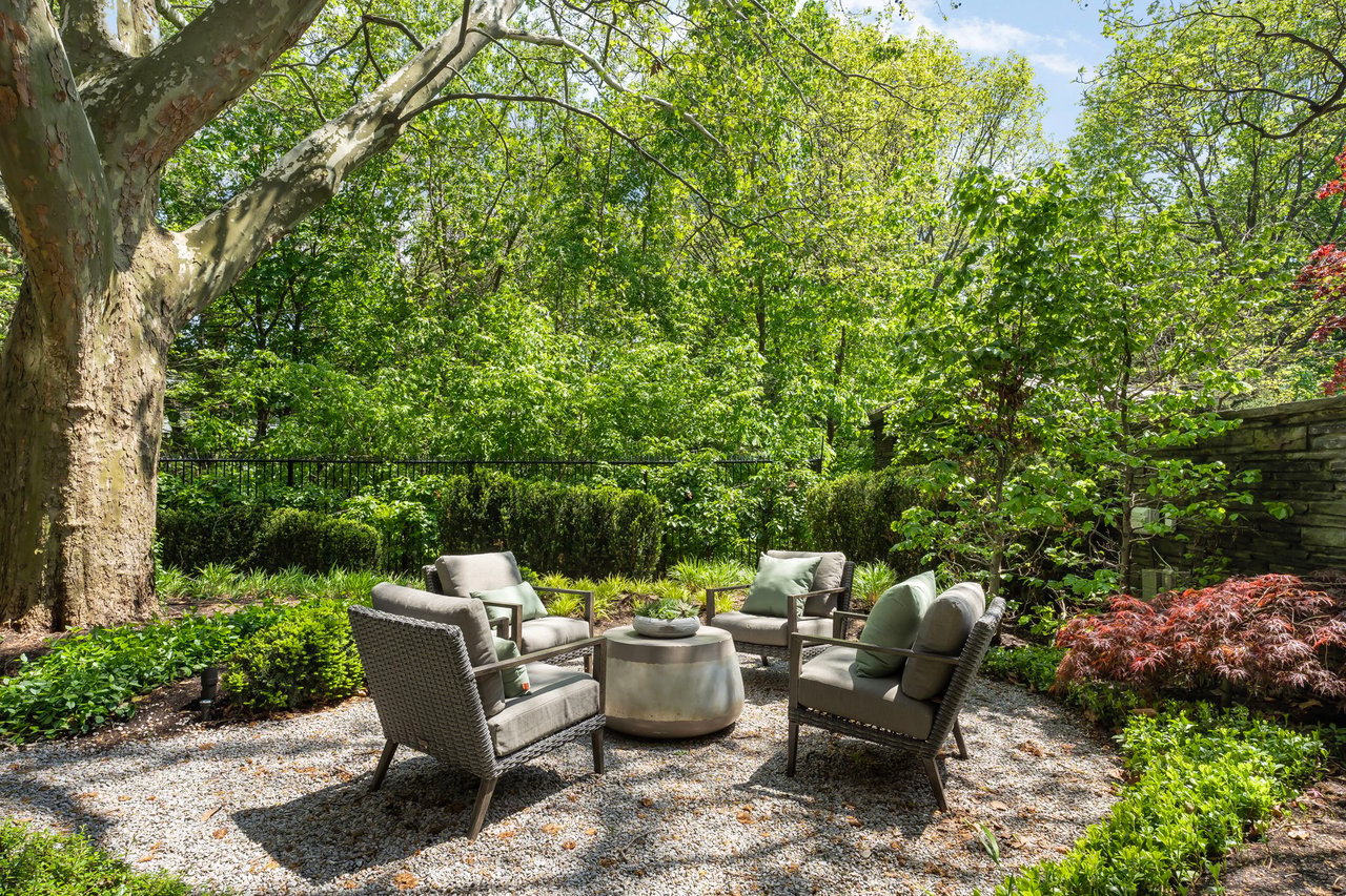 7 Dale Avenue #106