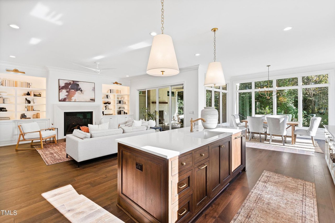 723 Lake Boone Trail