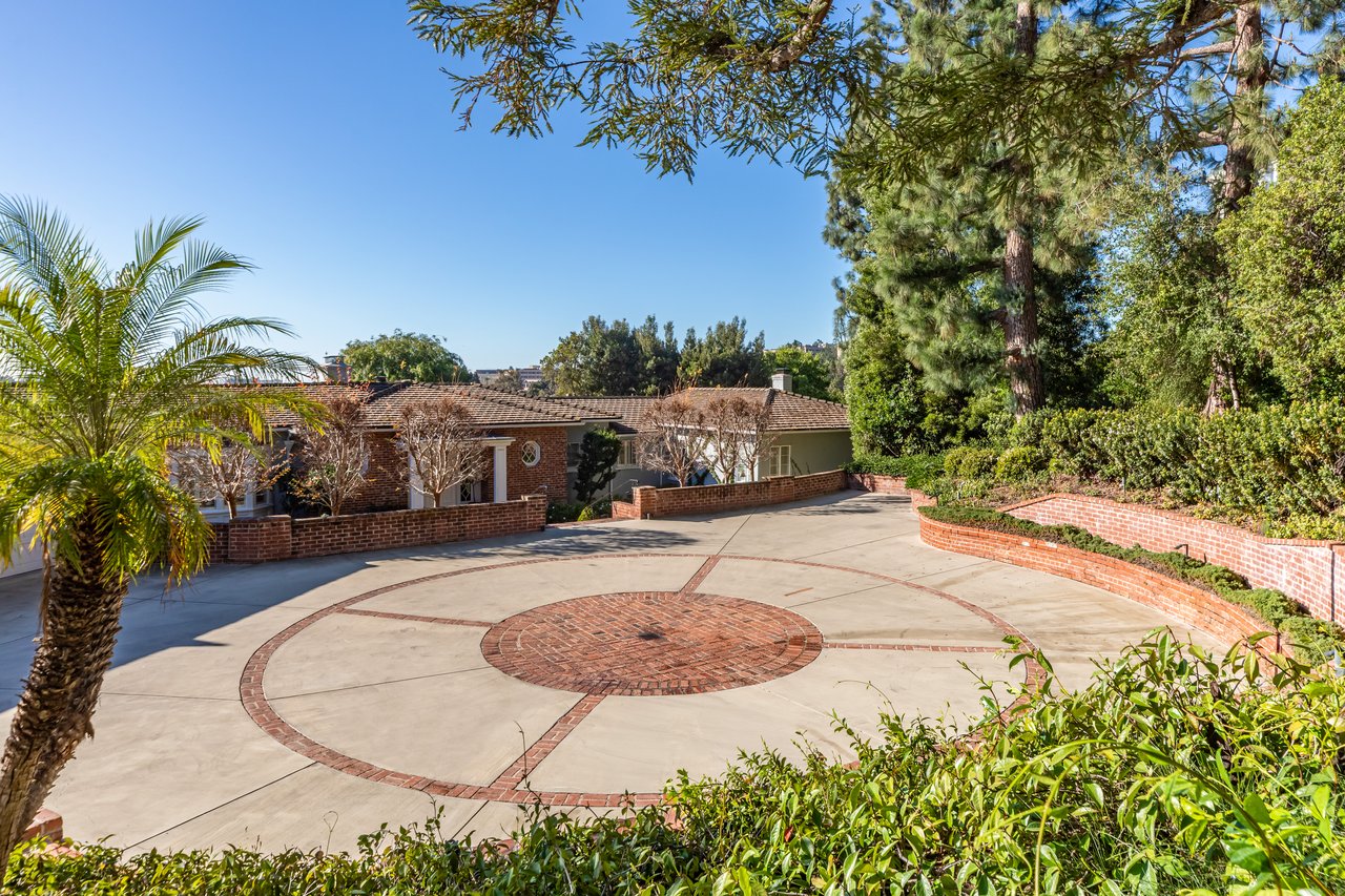 551 Perugia Way, Bel Air