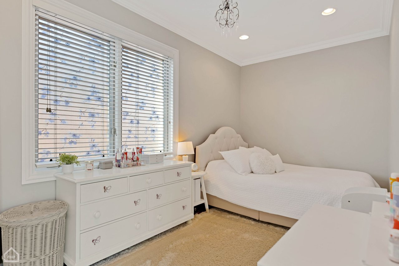 2115 W Superior Street 