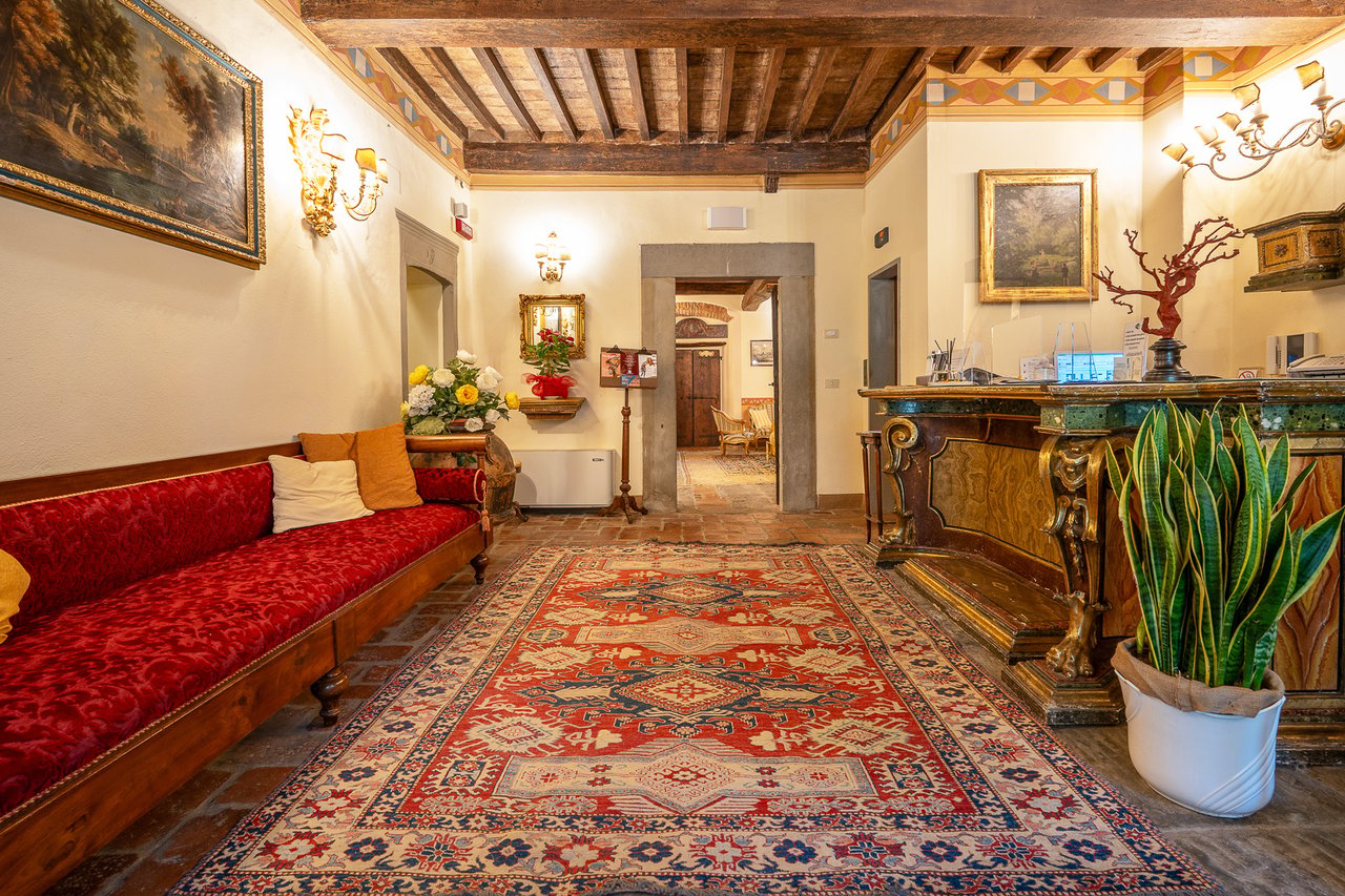 VILLA MECENATE