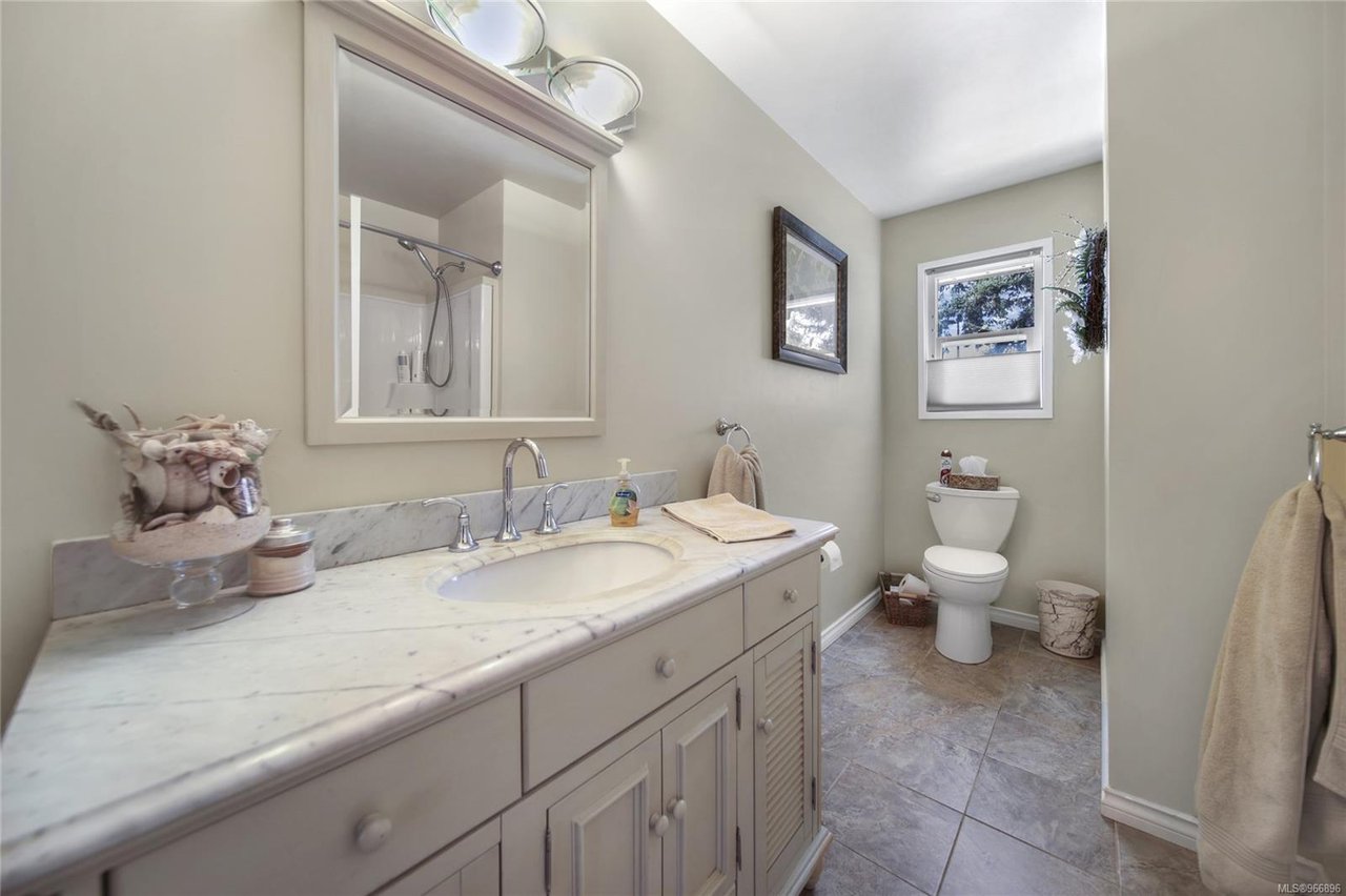 403 Dressler Rd