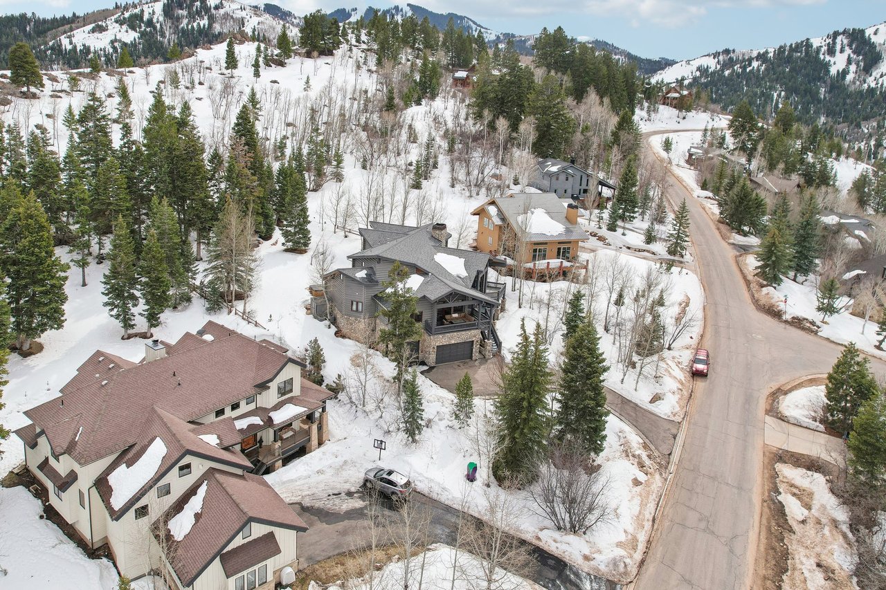 Top Reasons to Choose the Lawson Real Estate Team for Market Strategy & Pricing Consultations