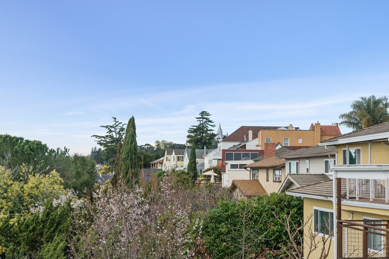 Redwood Heights