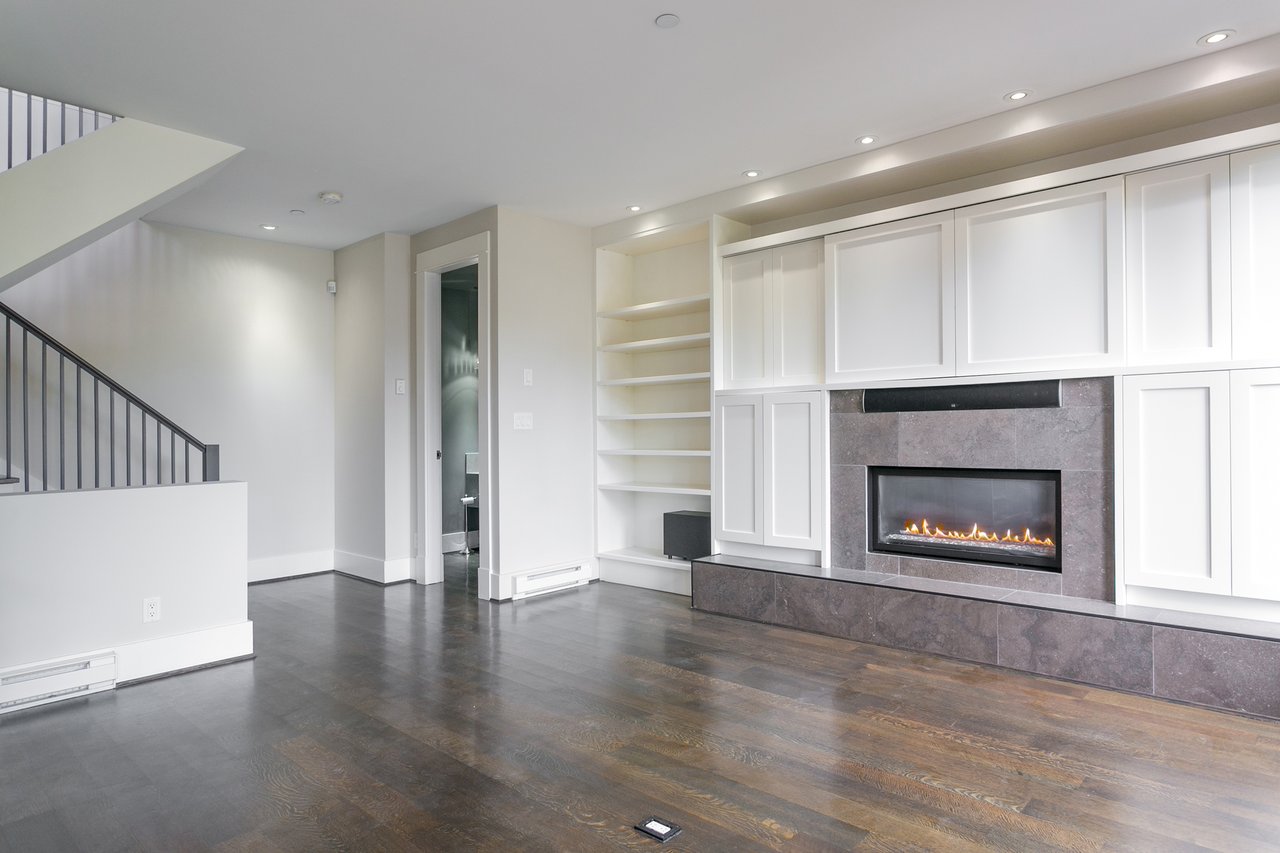 3233 West 3rd Ave, Kitsilano