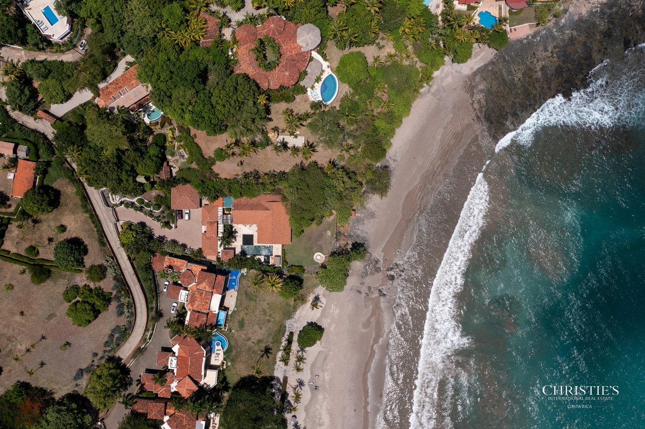 Casa Playa Bonita | Beachfront Luxury Estate in Playa Flamingo
