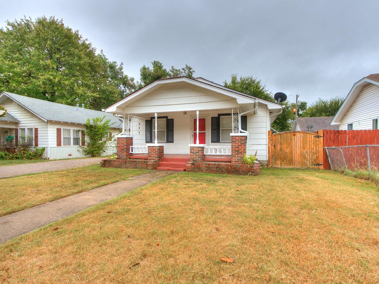 625 West Dewey Street