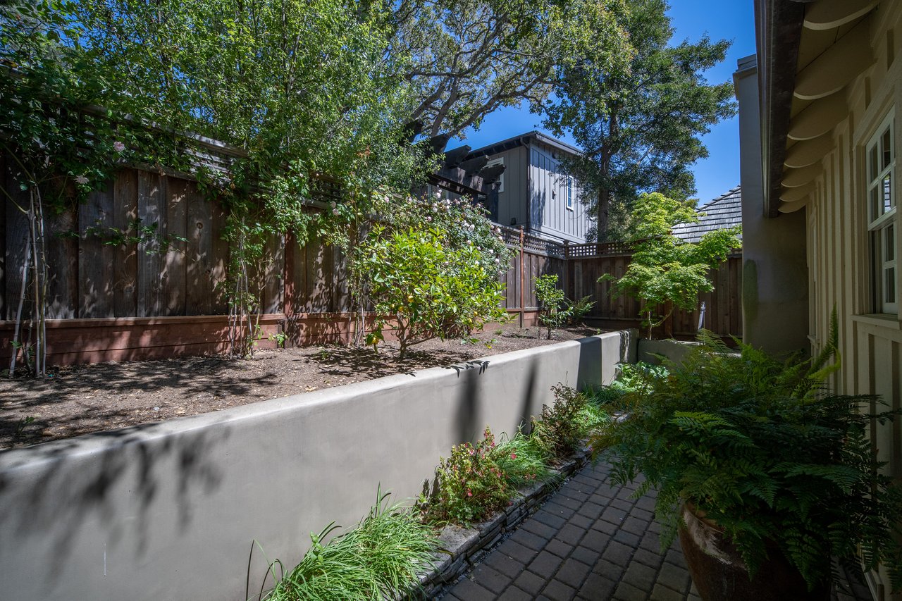 Monte Verde 3 NE of 13th, Carmel-by-the-Sea