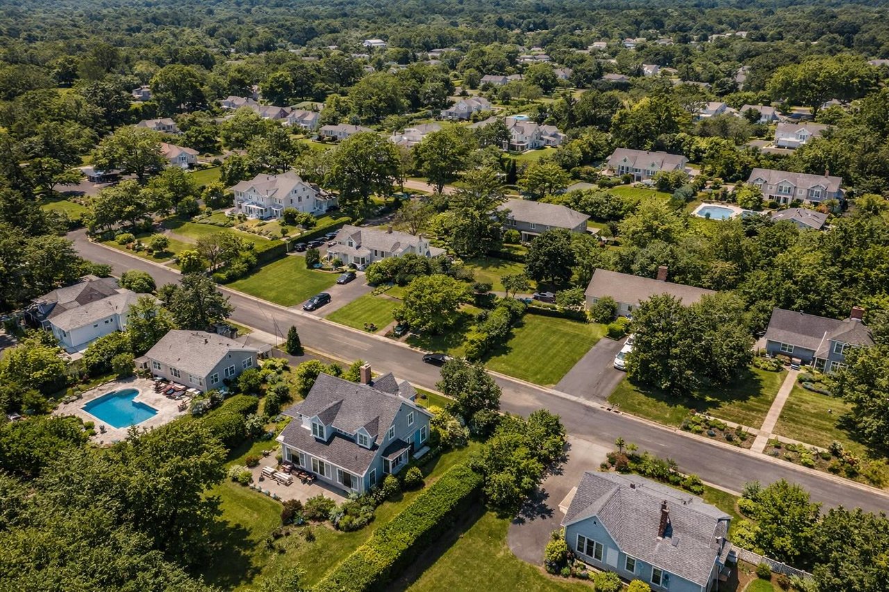 Residential homes and tree-lined streets in Westhampton NY