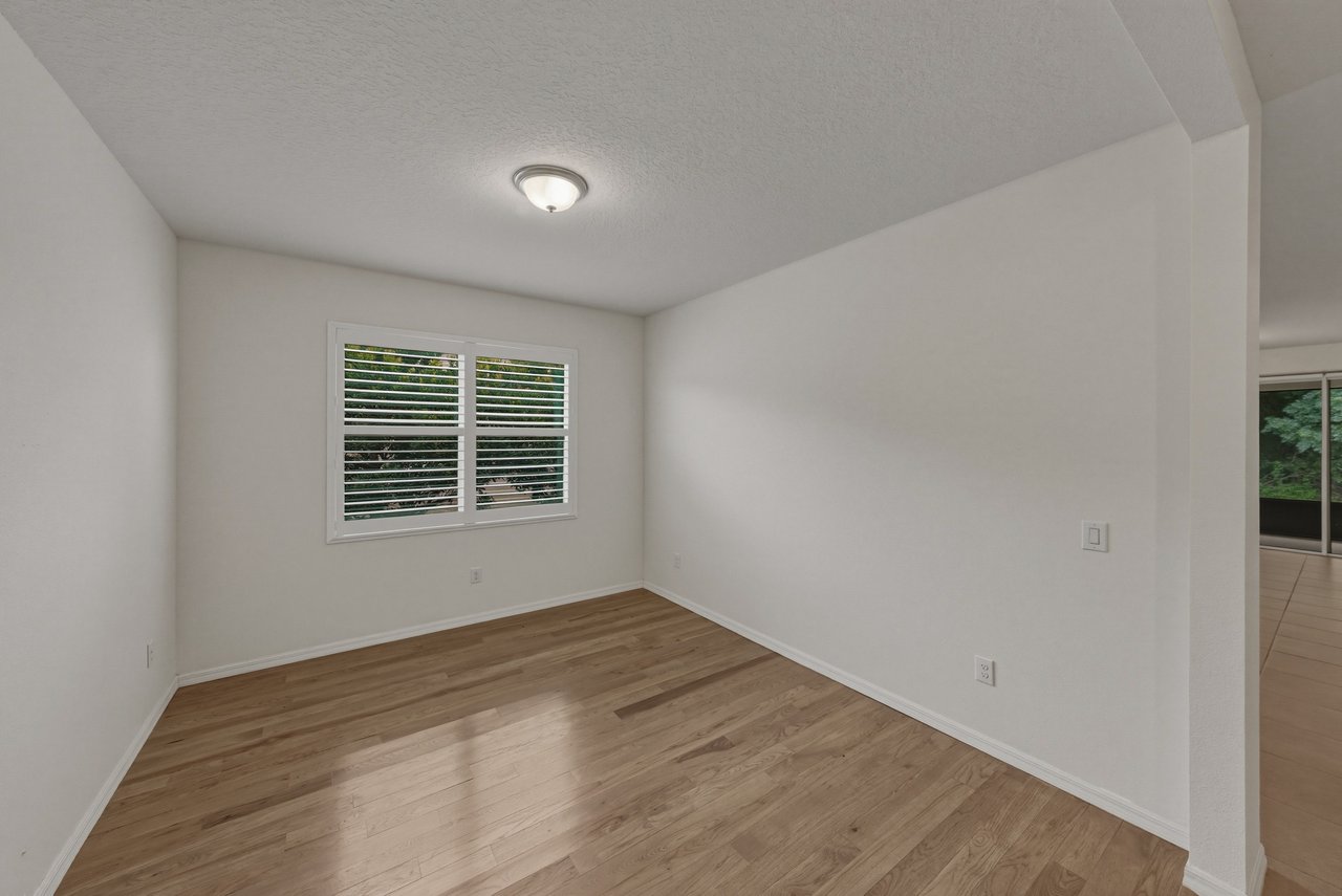 12322 EASTPOINTE DR