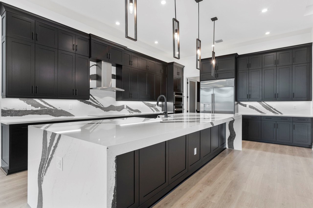 9187 SW Shinnecock Dr