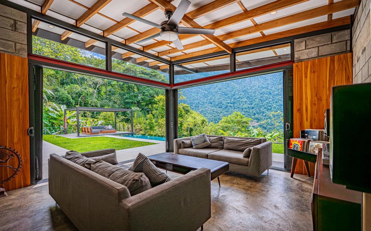 Off-Grid Regenerative Homestead, Perez Zeledon, San Jose
