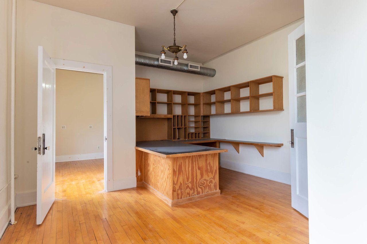 127 North 8th Street - Front