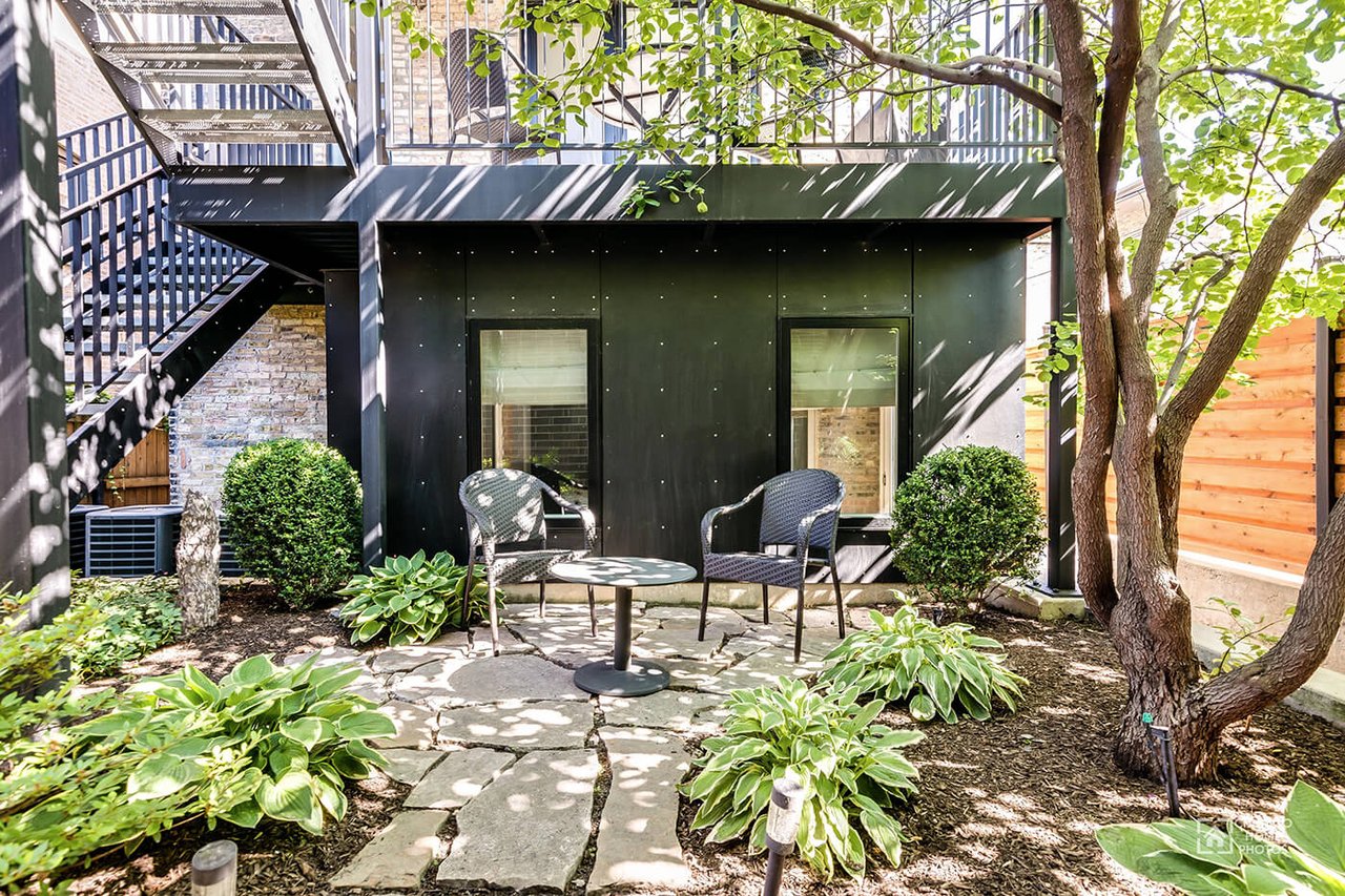 Sold | 2213 West Homer