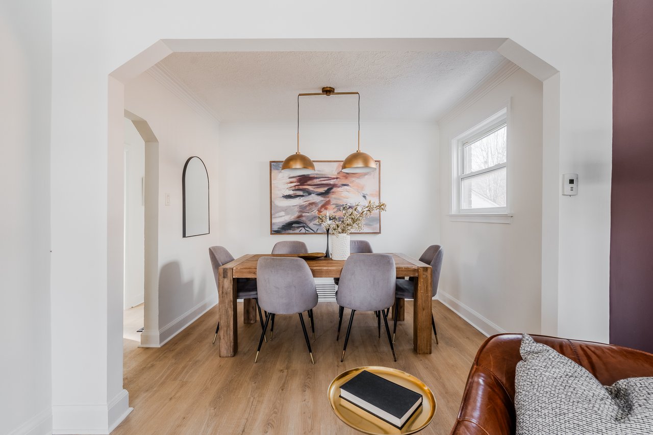6 Evandale Rd
