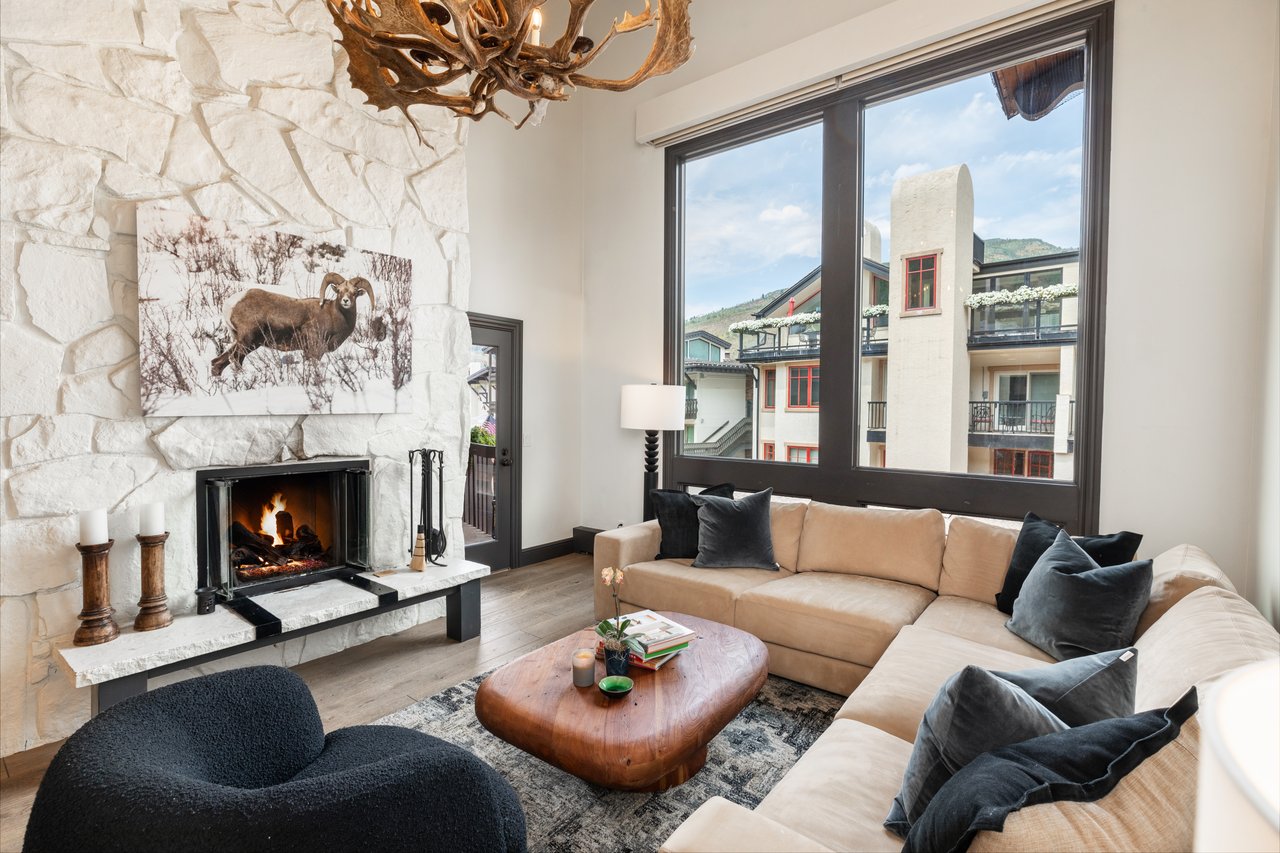 The Lodge at Vail Condominiums #360