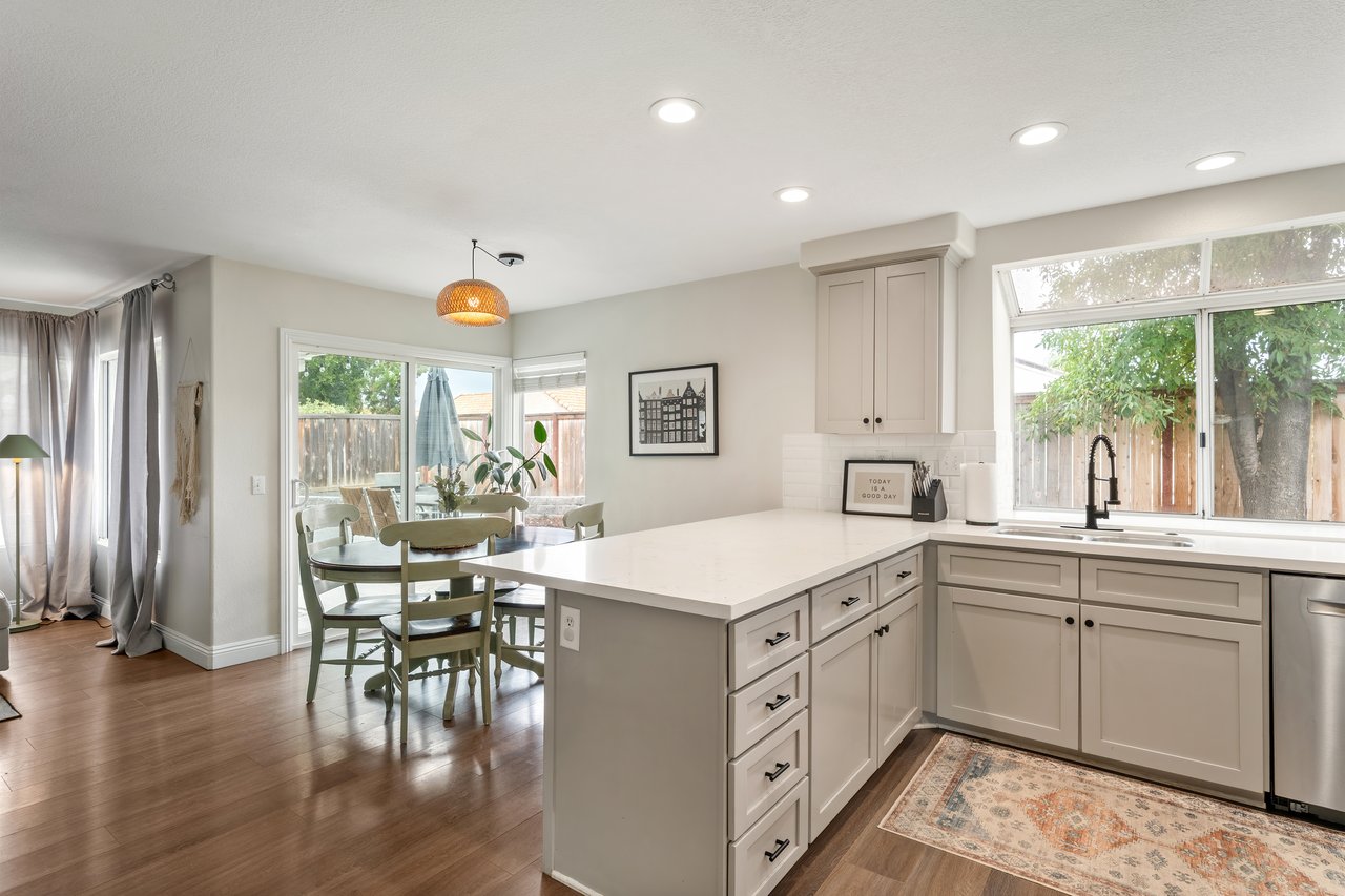 39601 Casandra Court