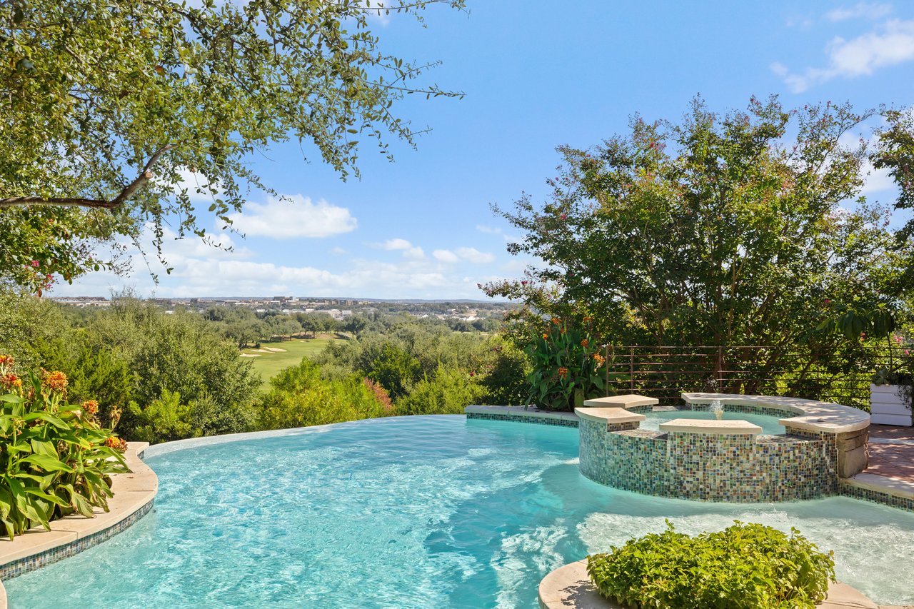 12802 Hacienda Ridge