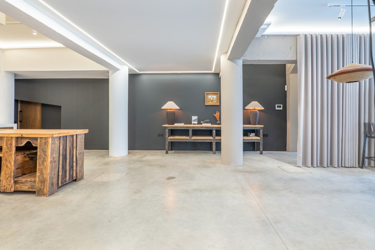 Versatile Loft-Style Living + Office Space in Porto’s Vibrant Art District