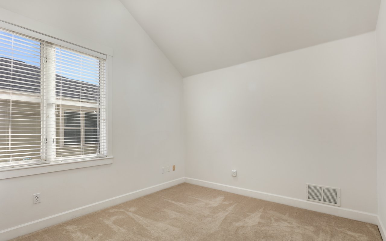 2621 Thornbird Place