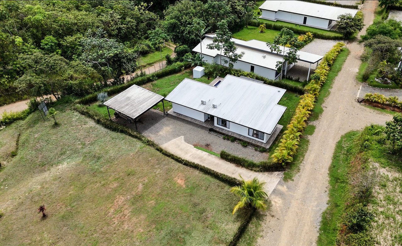 Mountain View 3 Bedroom Home in Toucan Gated Community