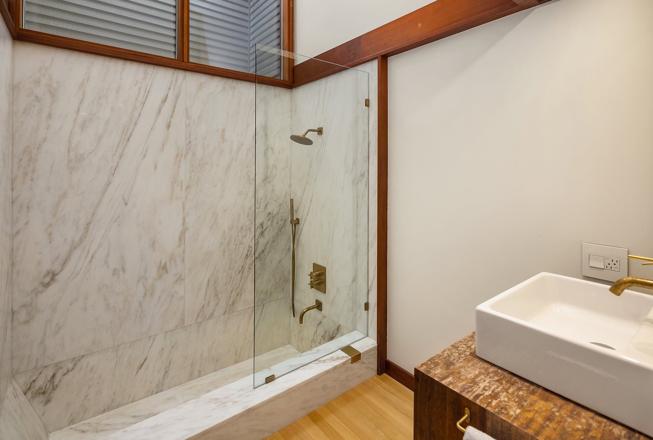 4343 W McLaren Street