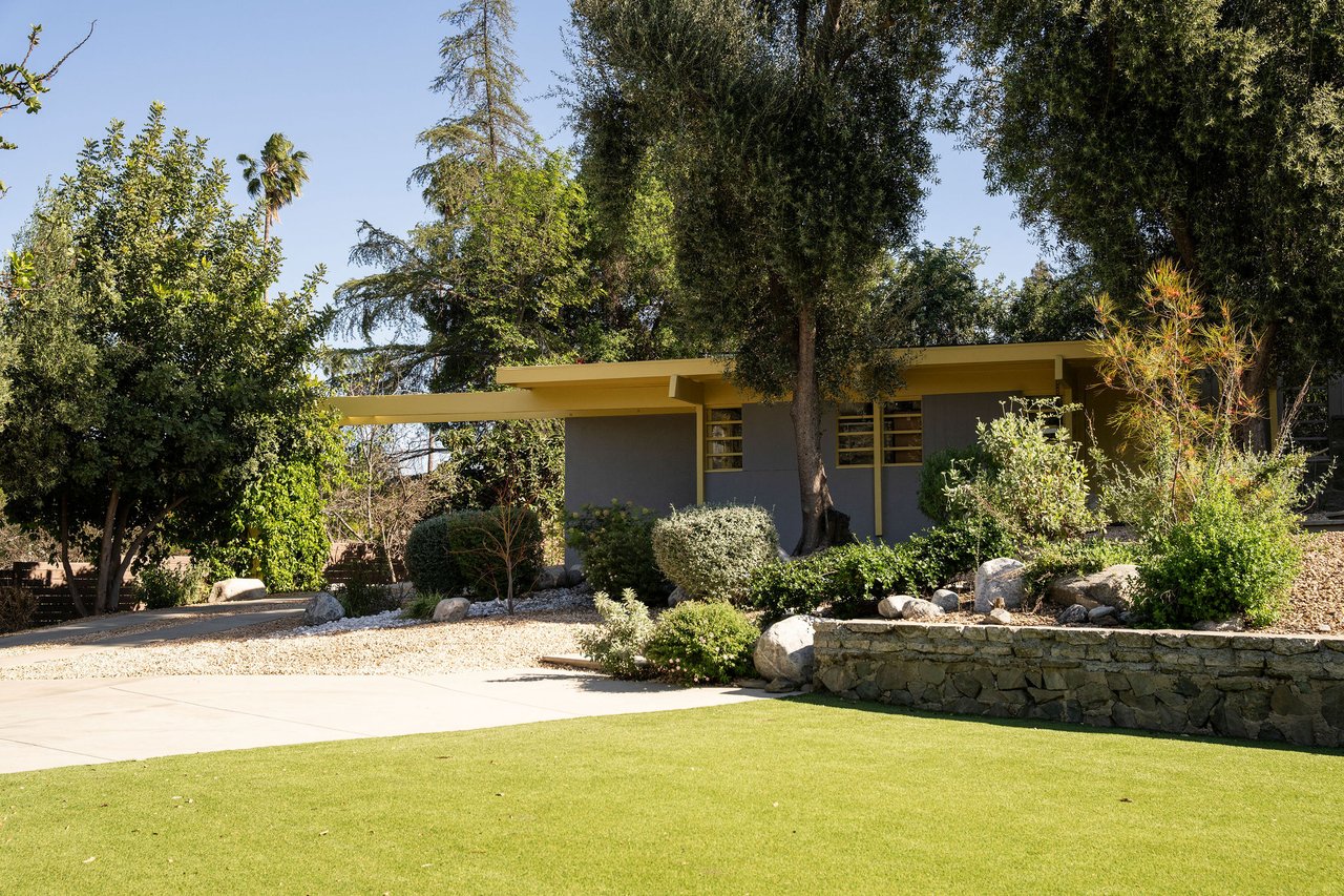 The Van Dekker House, Master architect R. M. Schindler