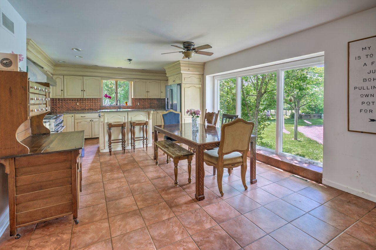 13 Farmersville Rd