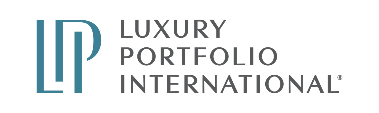 LUXURY PORTFOLIO INTERNATIONAL