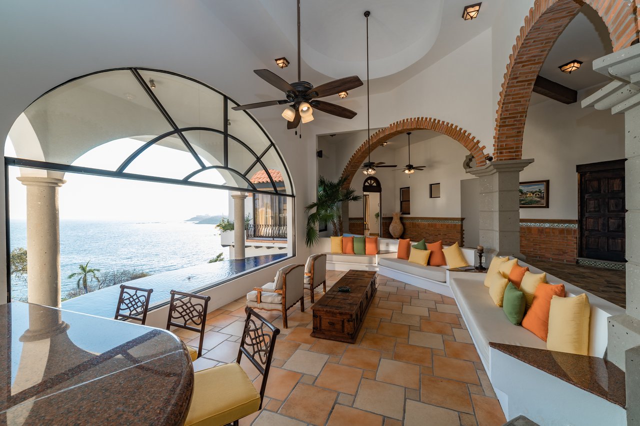 5 Bedroom, Single Family Home, Villa Encantada 