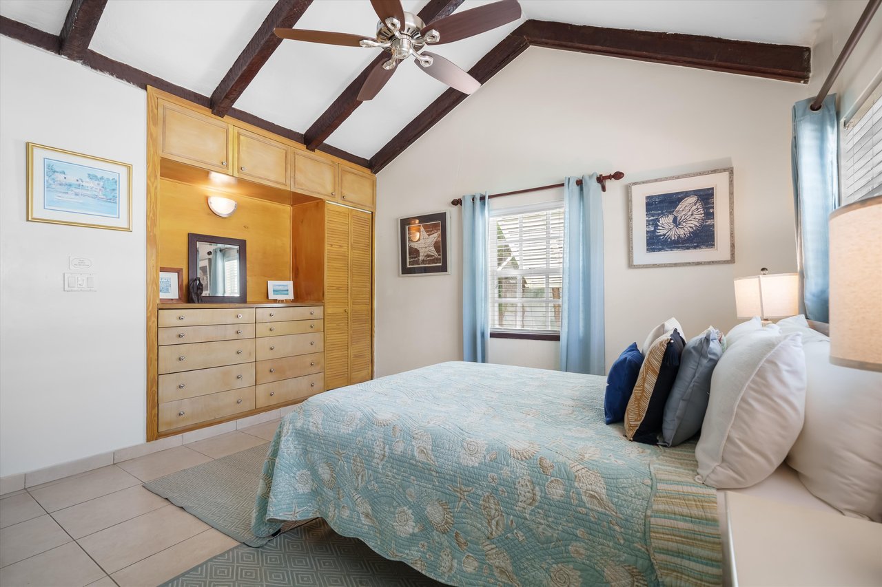 Water's Edge— A Turnkey Waterfront Estate