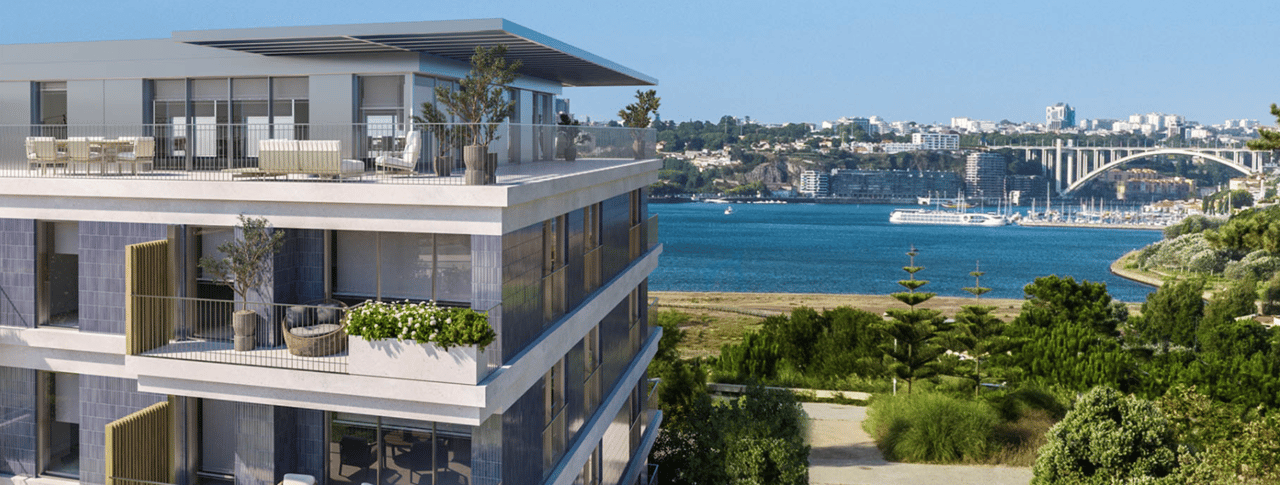 Modern 2-Bedroom Apartment with Balcony and Parking in Vila Nova de Gaia