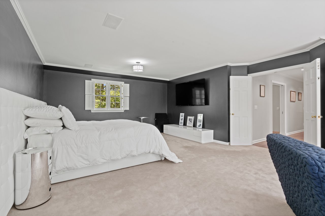 345 Woodridge Road