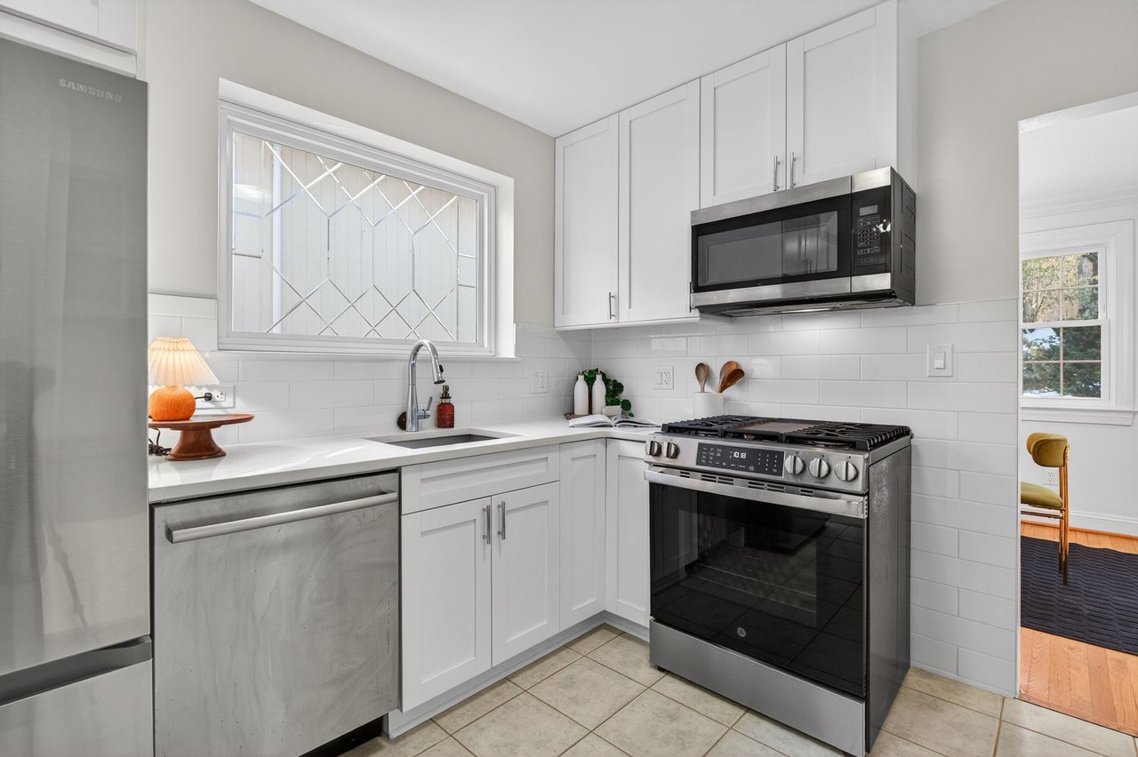 3646 Alton Pl NW - North Cleveland Park