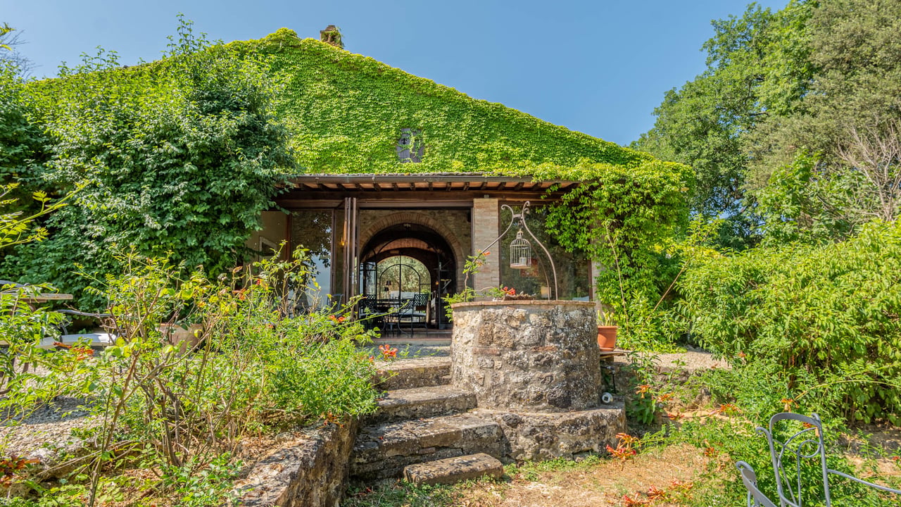 VILLA SOGNO MEDIEVALE