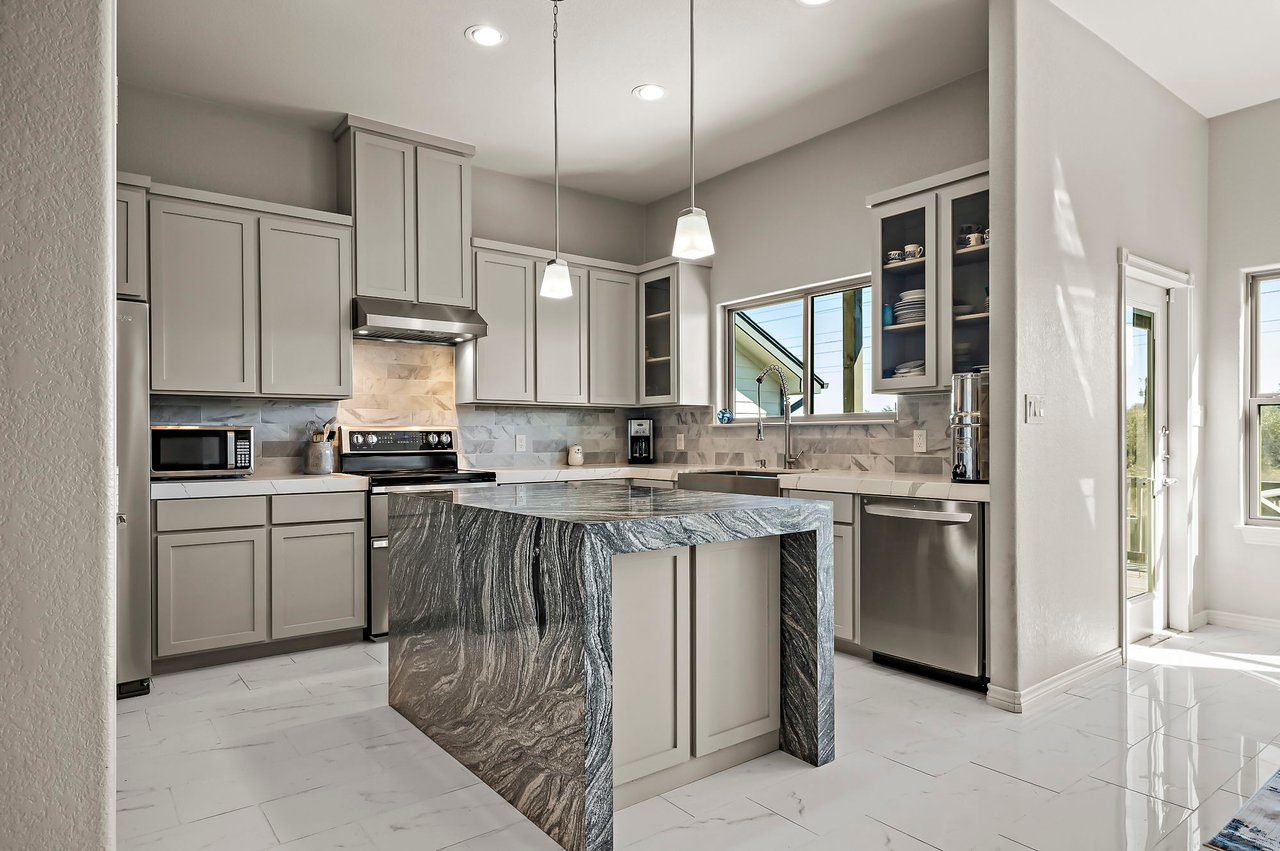 Your Lake LBJ Oasis