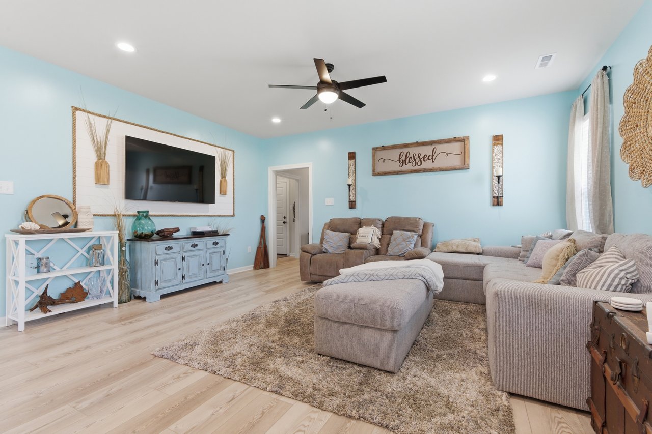 4BR Cul-de-Sac Home in Madison City Schools with Modern Finishes