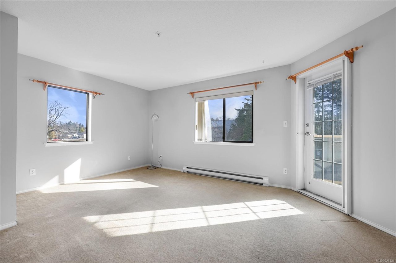 209-651 Jolly Pl