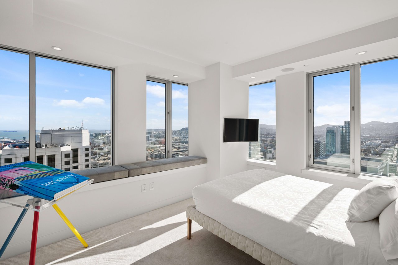 St. Regis Residence 30CD