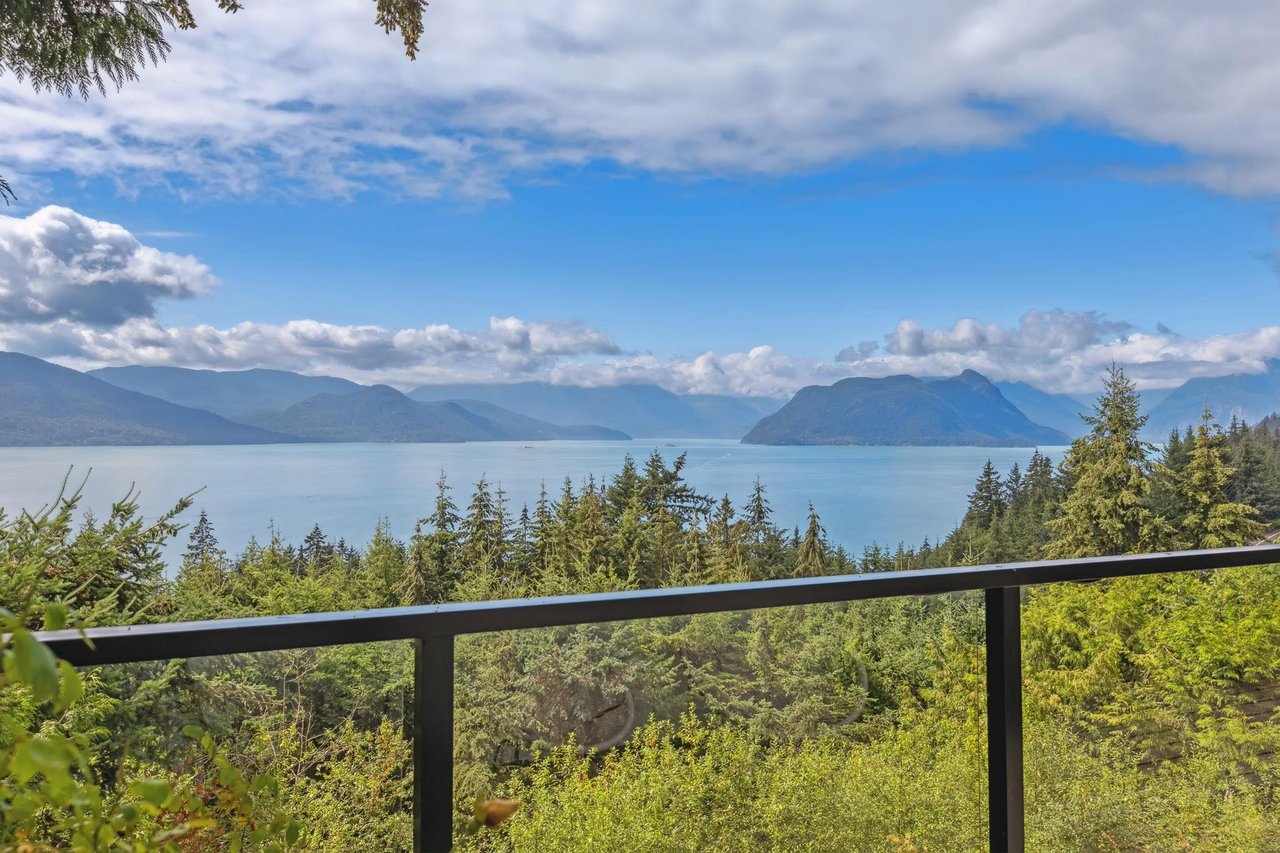 60 Panorama Rd