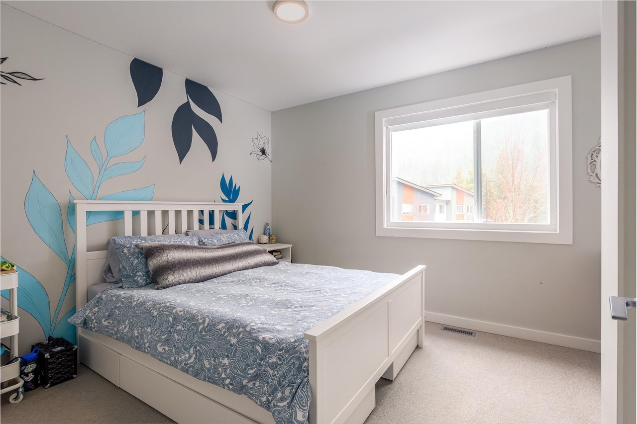4-41333 Skyridge Pl