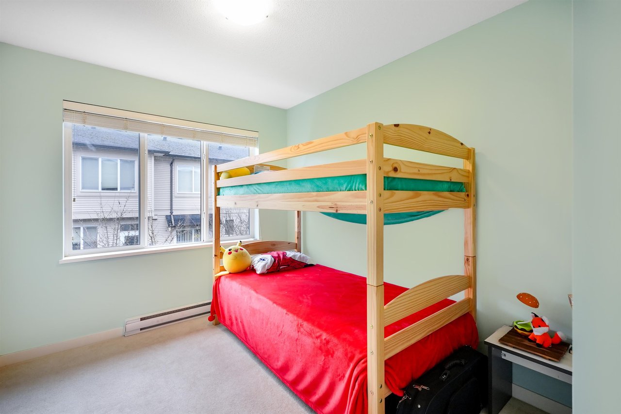 87-7938 209 St
