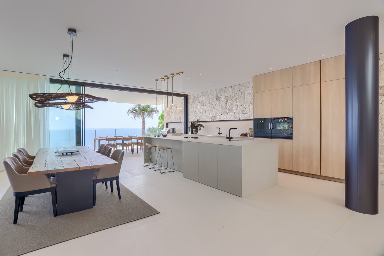 Modern Villa in The Exclusive El Toro Community