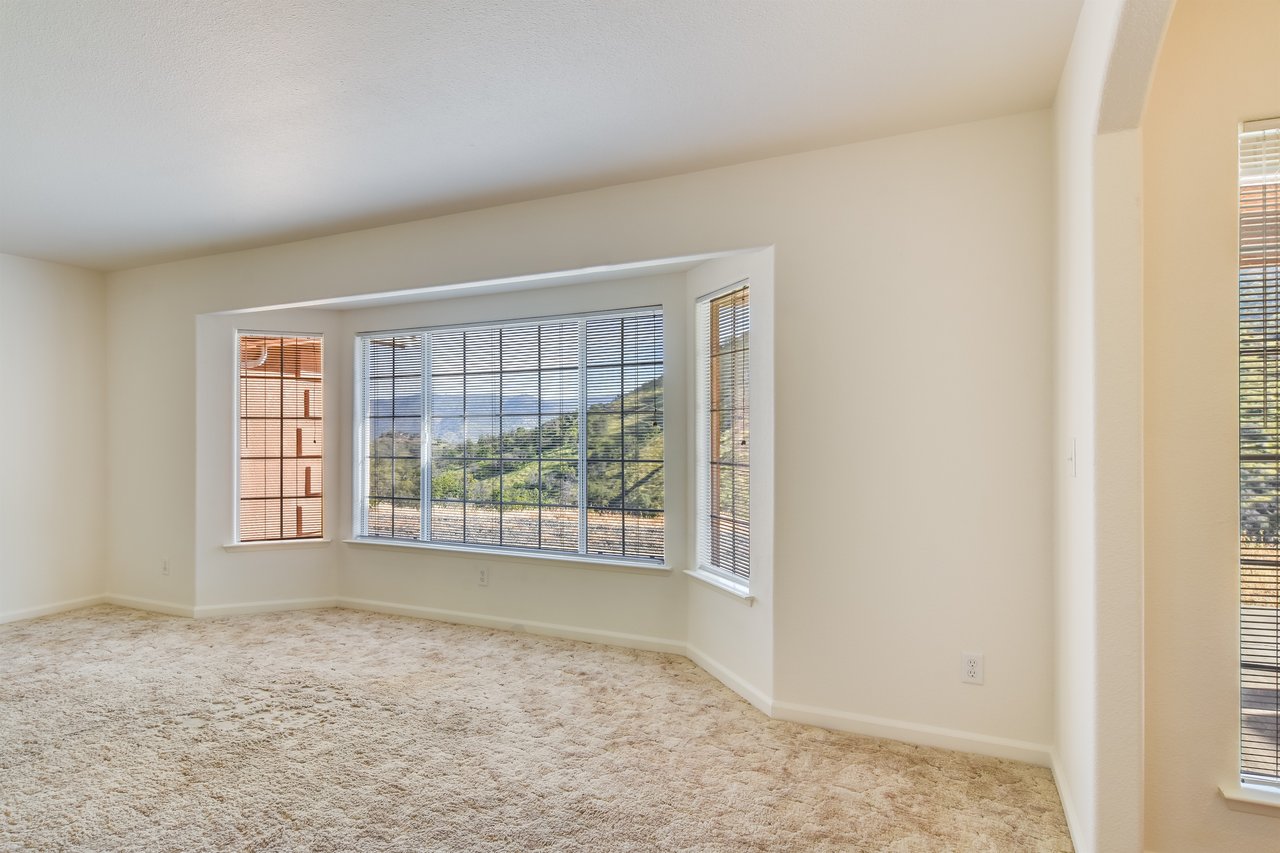 27557 Paradise Valley Lane Clovis California 93619