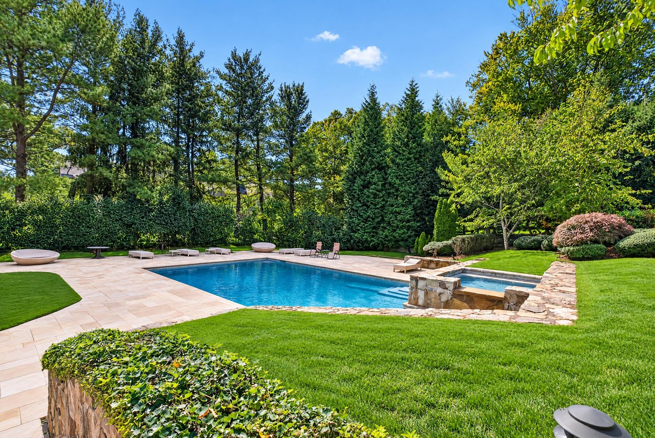 15 Horseshoe Road (Long Island)