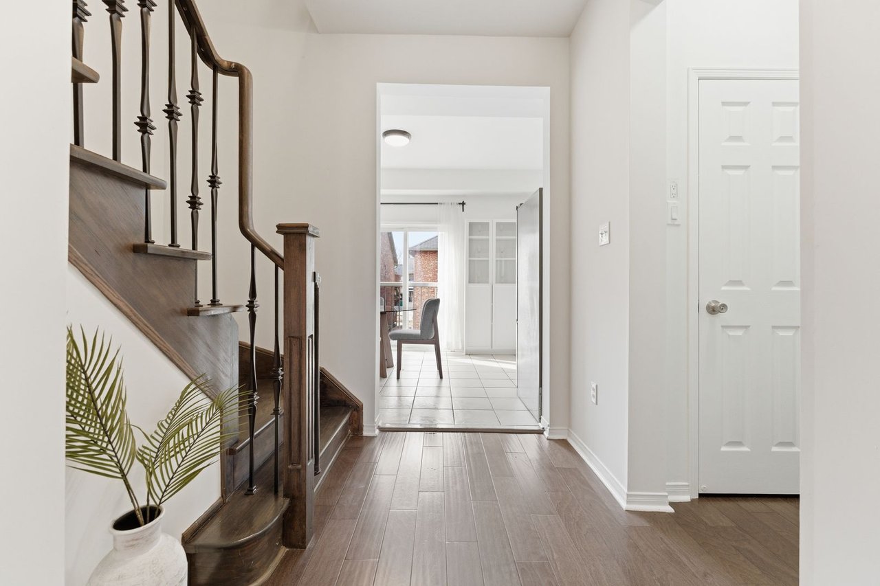 647 Courtney Valley Rd