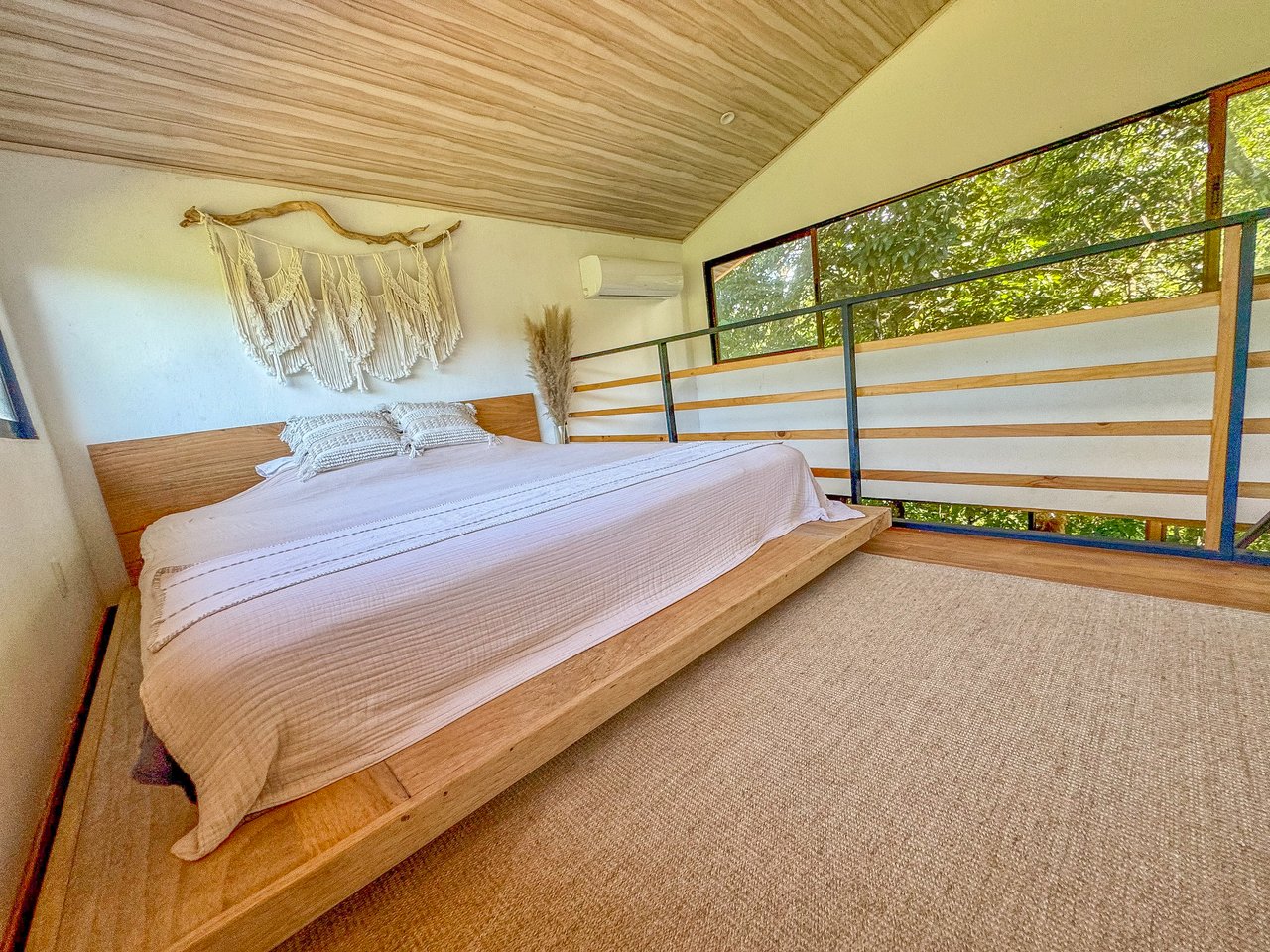 Jungle River Retreat with Airbnb & Build Space in Ojochal