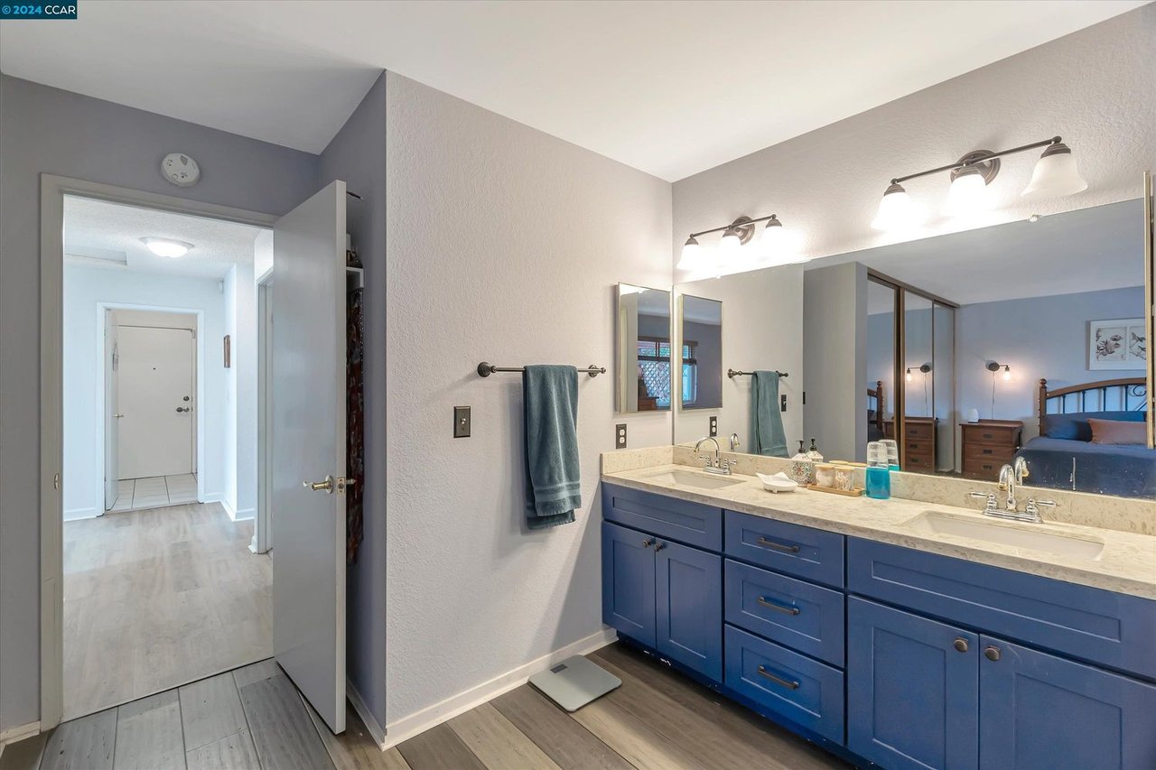 2216 Bristlecone Dr